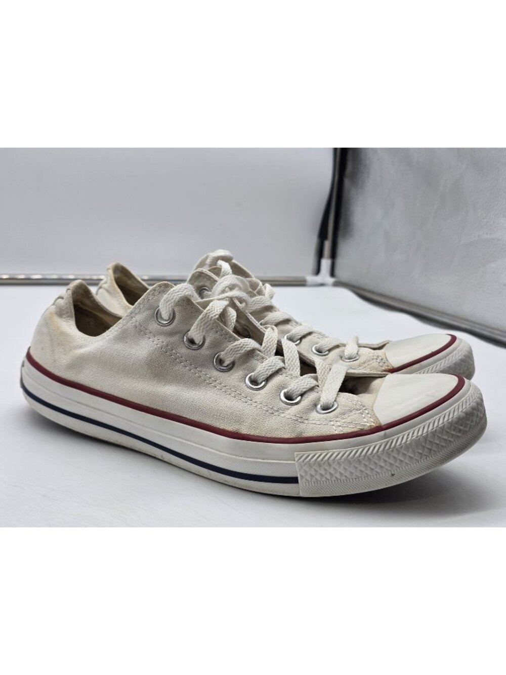 Converse Chuck Taylor All Star Shoes Mens 7.5 White Stained Low Sneakers M7652